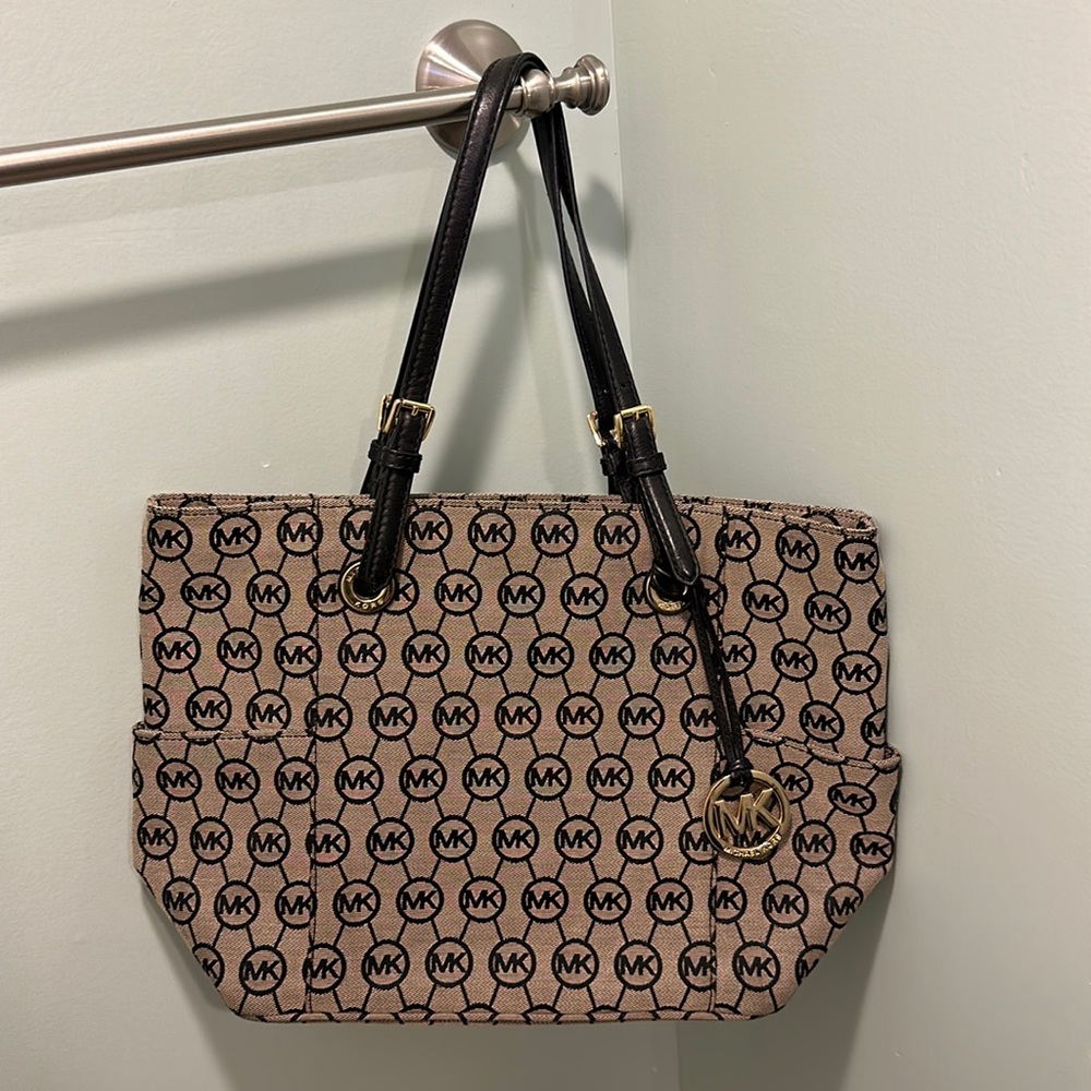 Authentic Michael Kors Large Tote Brown and Black Jacquard Logo Leather Handles